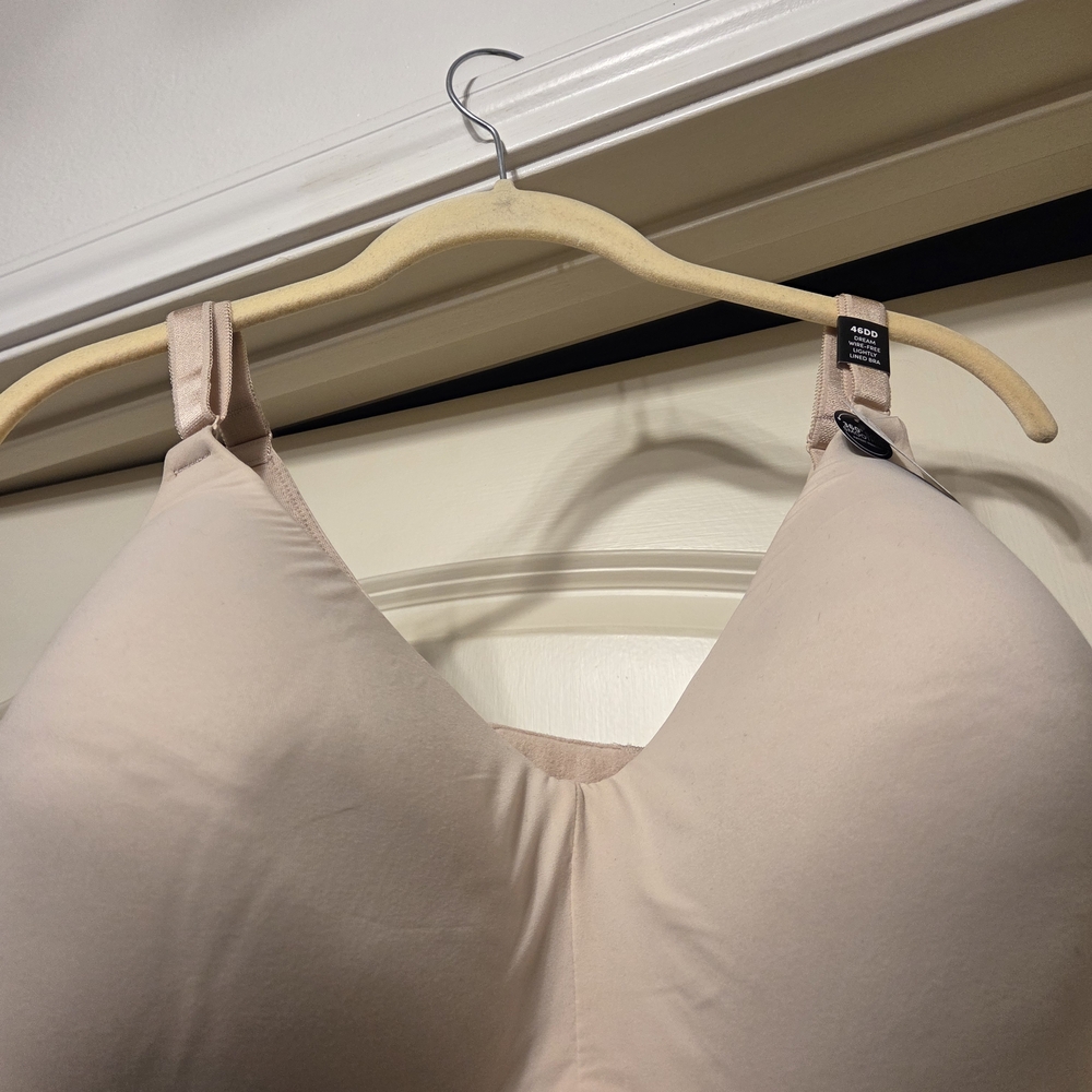 TORRID new 46DD Wirefree Dream Bra, NWT